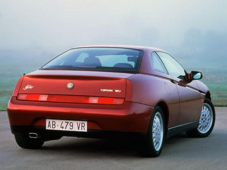  Alfa Romeo GTV (916C) 1995 года  (WW) (фото 21 из 27)
